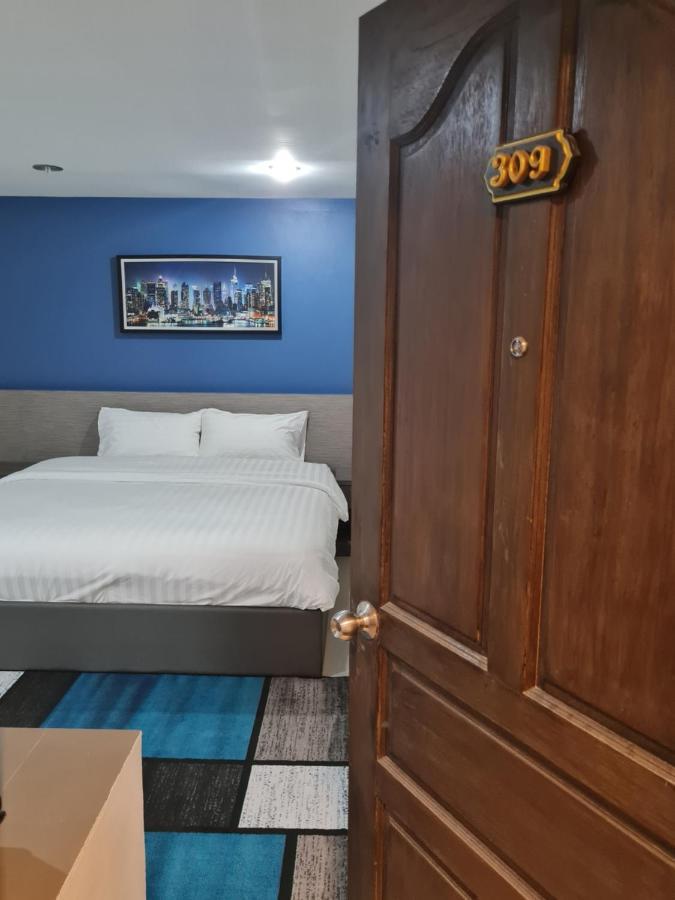 Poonsuk Place Hotel Bangkok Esterno foto