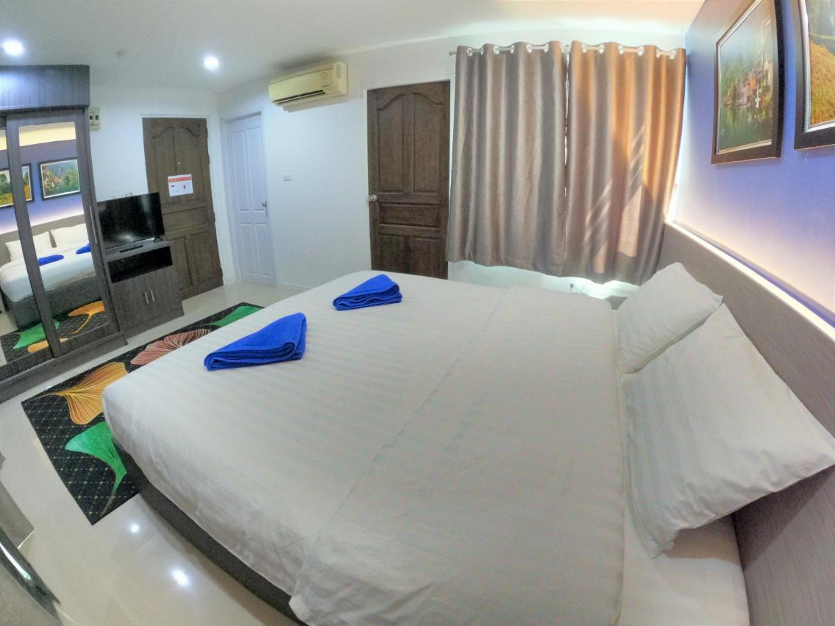 Poonsuk Place Hotel Bangkok Esterno foto