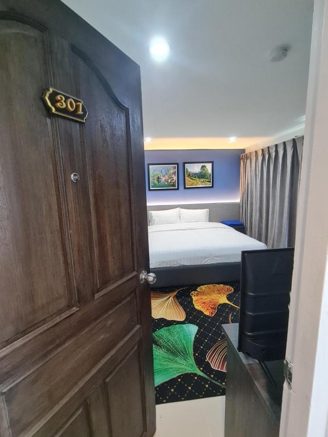 Poonsuk Place Hotel Bangkok Esterno foto