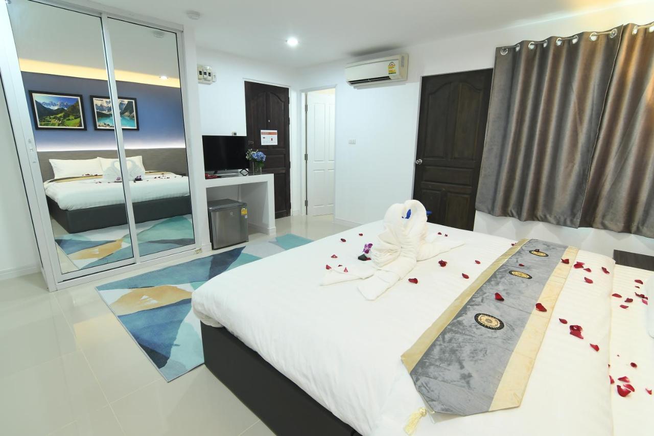 Poonsuk Place Hotel Bangkok Esterno foto