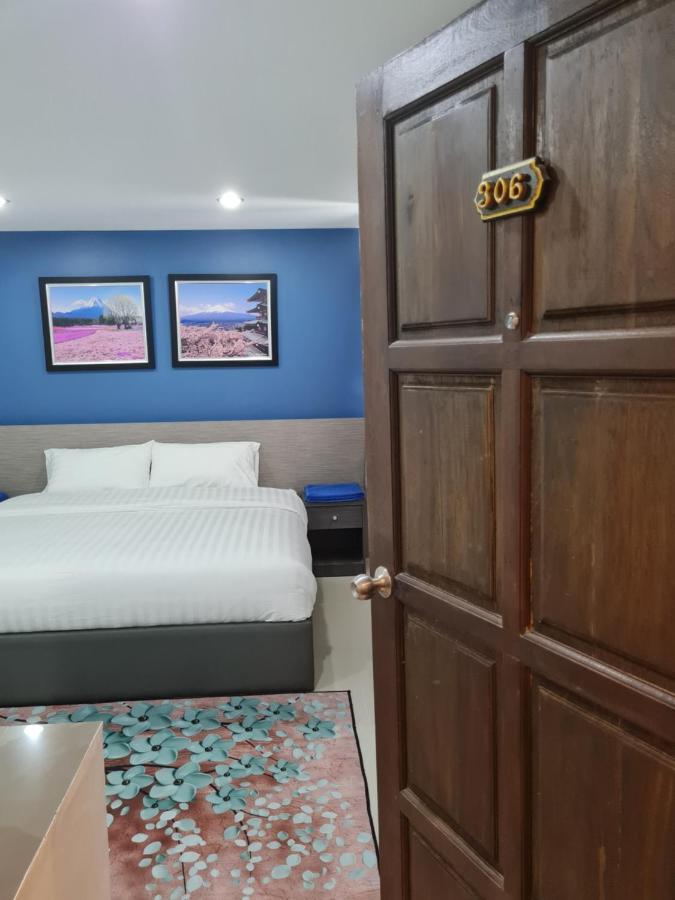 Poonsuk Place Hotel Bangkok Esterno foto
